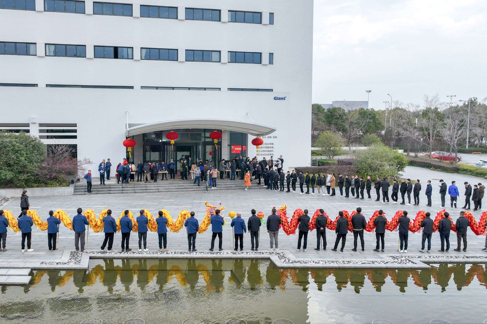 祥龍騰飛迎開(kāi)工 春到巨人工業(yè)園
